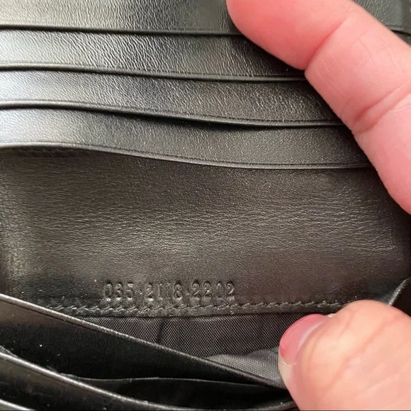 Gucci Short Wallet - Picture 10 of 11